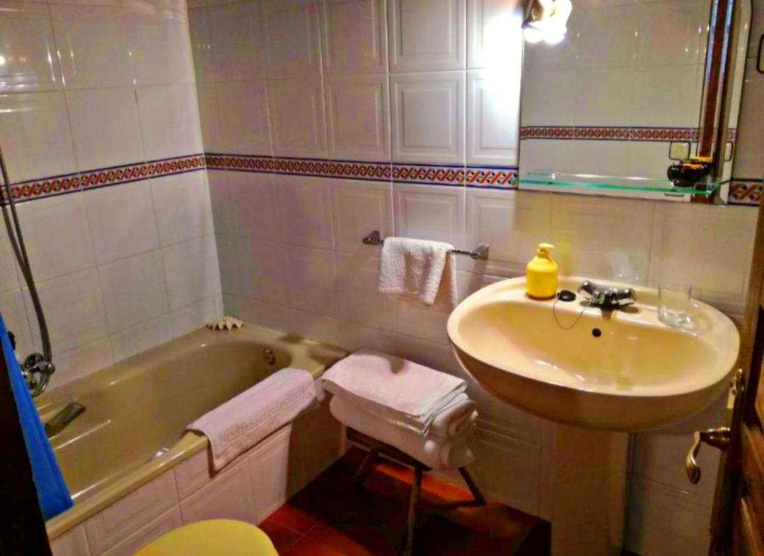 Maison d'hôtes Casa Lucia à Mogarraz Chambre photo